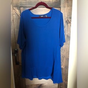 Asymmetrical knit tunic by Dennis Basso